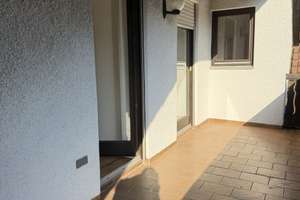 4-Zimmer-Wohnung mit Balkon in Altenstadt an der Waldnaab – Die vollständige Adresse der Immobilie erhältst du vom Anbieter., 92665 Altenstadt an der Waldnaab – Vorschaubild 3