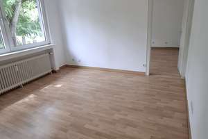 Kleine gemütliche 2-Zi Whg. mit Küche, Diele, Duschbad mit "Hinterhofbalkon" für`s Feierabendgetränk – Die vollständige Adresse der Immobilie erhältst du vom Anbieter., 47798 Stadtmitte, Krefeld – Vorschaubild 1