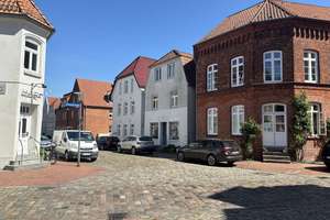 NEUER PREIS: Wohn- und Geschäftshaus im historischen Neuwerk - 1 Wohnung und 1 Gewerbefläche frei – Die vollständige Adresse der Immobilie erhältst du vom Anbieter., 24768 Rendsburg – Vorschaubild 14