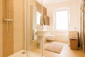 Kollwitzkiez: möblierte 2-Zimmer-Altbauwohnung mit Wohnküche & Südost-Balkon – provisionsfrei – Straßburger Straße 19, 10405 Prenzlauer Berg, Berlin – Vorschaubild 16