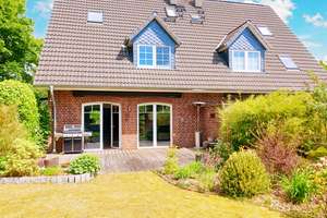 Ruhige Lage trifft auf Stil - ein Haus zum Verlieben! – Die vollständige Adresse der Immobilie erhältst du vom Anbieter., 22952 Lütjensee – Vorschaubild 2