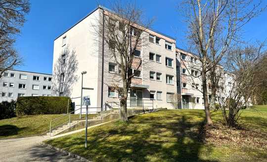 2-Zimmerwohnung mit Balkon und Garage