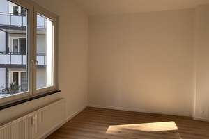 Mitten drin…! 86 m² Hinterhauswohnung in Essen-Bochold wartet auf Sie! – Altendorferstr. 582, 45355 Bochold, Essen – Vorschaubild 10