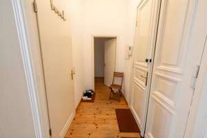 Frei verfügbar - Stuckaltbauwohnung am Helmholtzplatz – Die vollständige Adresse der Immobilie erhältst du vom Anbieter., 10437 Prenzlauer Berg, Berlin – Vorschaubild 2