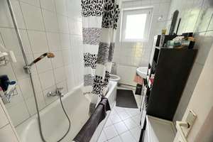 PERFEKT: Schöne, gemütliche 3-Zi.-Whg. in S-Rohracker * EBK * TL-Bad * Balkon * Garage – Die vollständige Adresse der Immobilie erhältst du vom Anbieter., 70329 Rohracker, Stuttgart – Vorschaubild 3
