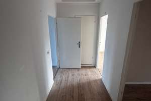 4-Zimmer-Wohnung mit Balkon in ruhiger Lage von Marzahn – Luise-Zietz-Str. 117, 12681 Marzahn, Berlin – Vorschaubild 2