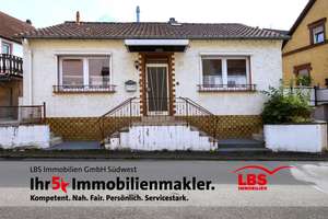 Charmantes Einfamilienhaus – Die vollständige Adresse der Immobilie erhältst du vom Anbieter., 66869 Kusel – Vorschaubild 1