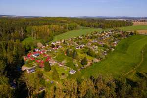 Saisonstart 2026 nicht verpassen! Gartengrundstück mit massivem Gartenhaus in Waldrandlage! – Die vollständige Adresse der Immobilie erhältst du vom Anbieter., 1833 Dürrröhrsdorf-Dittersbach – Vorschaubild 1