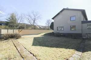 Freistehendes Einfamilienhaus mit Garten, Terrasse und zwei Garagen bei Köln – Rhein-Erft-Kreis – Vorschaubild 17