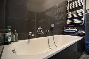 Provisionsfrei: Wunderschöne, ruhig gelegene Dachterrassenwohnung in Frankfurt Bornheim – 60385 Bornheim, Frankfurt am Main – Vorschaubild 12