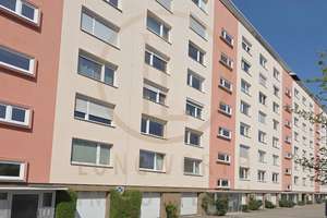Anlage-Objekt mit 2 Zimmern, Garage, 7. Geschoss, Burgblick, Parkblick – Die vollständige Adresse der Immobilie erhältst du vom Anbieter., 90429 Himpfelshof, Nürnberg – Vorschaubild 4