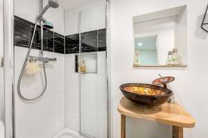 Moderne Maisonettewohnung mit Reihenhaus-Charakter in Oberneuland – Die vollständige Adresse der Immobilie erhältst du vom Anbieter., 28355 Oberneuland, Bremen – Vorschaubild 9