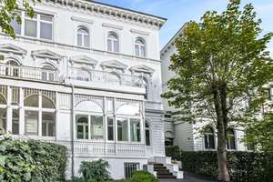 Einmalige Gründerzeit-Stadtvilla – kernsaniert, barrierefrei & direkt an der Alster