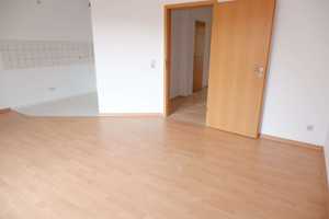 1. OG mit großem Süd-Balkon in Küchwaldnähe - 1.3.25 – Glauchauer Straße 15, 9113 Chemnitz – Vorschaubild 2