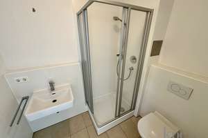 Penthouse-Wohnung über 2 Etagen mit 50m² Dachterrasse! 2 Bäder! Top-EBK! S-Bahn! Wie neu! – Gret-Palucca-Weg 6, 81245 Altaubing, München – Vorschaubild 10