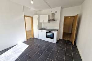 2-Zimmer-Wohnung mit Einbauküche zu vermieten – Ringstraße 47, 4209 Grünau-Mitte, Leipzig – Vorschaubild 2