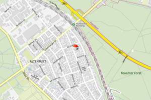 Für Selbstrenovierer: ruhige 2,5-Zimmer-DG-Galerie-Wohnung mit Sonnenbalkon in Altenfurt – Wittelsbacherstraße 23, 90475 Altenfurt, Moorenbrunn, Nürnberg – Vorschaubild 3