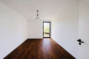 Drei Zimmer plus auf 178 m²: große S/W-Terrasse, zwei Eingänge & moderne Wärmepumpe – Die vollständige Adresse der Immobilie erhältst du vom Anbieter., 40625 Gerresheim, Düsseldorf – Vorschaubild 11