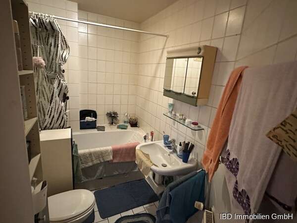 Immobilie in Wesseling - Rheinnähe - Vermietete 2 Zimmer Wohnung mit Balkon und Stellplatz - Bild 0