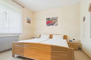 Bungalow mit großzügigem Grundstück und traumhaftem Blick – Die vollständige Adresse der Immobilie erhältst du vom Anbieter., 97514 Oberaurach – Vorschaubild 13