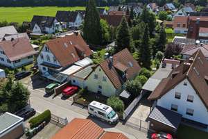 Freistehendes Einfamilienhaus auf großzügigem Grundstück in familienfreundlicher Siedlungslage – Die vollständige Adresse der Immobilie erhältst du vom Anbieter., 82041 Oberhaching – Vorschaubild 2