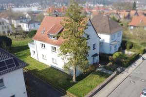 Wohnen in Bestlage: charmantes & vielseitiges Dreifamilienhaus