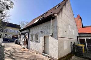 *** Denkmalgeschütztes EFH + Dreifamilienhaus im Herzen von Lampertheim *** – Die vollständige Adresse der Immobilie erhältst du vom Anbieter., 68623 Lampertheim – Vorschaubild 2