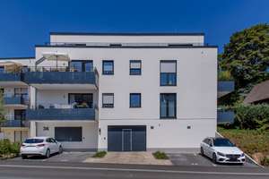 Exklusives Wohnen auf gehobenem Niveau mit privater Terrasse in Remscheid-Lennep