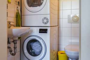 Lichtdurchflutete DG-Wohnung in Toplage – Fahrstuhl, EBK inkl., sofort bezugsfrei, von privat – Die vollständige Adresse der Immobilie erhältst du vom Anbieter., 4229 Schleußig, Leipzig – Vorschaubild 10