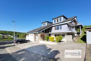 Wohnhaus mit traumhafter Aussicht – ideal für Familie, Generationenwohnen & Homeoffice! – Die vollständige Adresse der Immobilie erhältst du vom Anbieter., 97947 Grünsfeld – Vorschaubild 2
