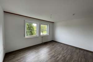 Helle 3,5-Zimmer-Wohnung mit 2 Balkonen  – Die vollständige Adresse der Immobilie erhältst du vom Anbieter., 72766 Sondelfingen, Reutlingen – Vorschaubild 3