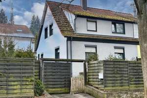 Ideal für die Familie mit Kindern! – Die vollständige Adresse der Immobilie erhältst du vom Anbieter., 72458 Albstadt – Vorschaubild 1