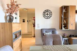 HELL. MODERN. BEZUGSBEREIT. – Sanierte 3-Zimmer-WHG mit Balkon, EBK, TG-Platz und vielem mehr