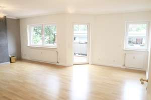 Wohnung mit 2 Balkonen in Marienburg - 3 Zimmer, Kamin & ruhige Villenlage