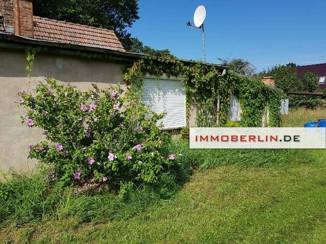 IMMOBERLIN.DE - Sanierungsbedürftiges Einfamilienhaus mit großzügigem Garten in ländlicher Lage, Oberhavel Kreis – Bild 2