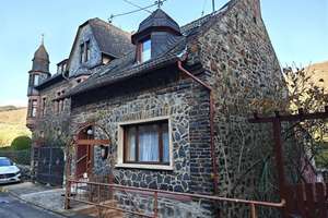 Trechtingshausen - Charmantes Einfamilienhaus mit markanter Bruchsteinfassade in Rheinstrand-Lage – Die vollständige Adresse der Immobilie erhältst du vom Anbieter., 55413 Trechtingshausen – Vorschaubild 2