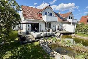 Charmantes norwegisches Holzhaus mit Schwimmteich und traumhaftem Naturgarten – Die vollständige Adresse der Immobilie erhältst du vom Anbieter., 85302 Gerolsbach – Vorschaubild 1