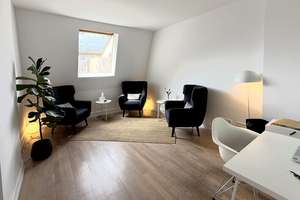 Seltene Gelegenheit! Großzügige Dachgeschosswohnung mit Aufzug und Terrasse im Herzen von Köln! – 50674 Neustadt/Süd, Köln – Vorschaubild 11