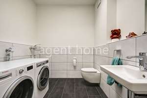 MÖBLIERT - PENTHOUSE IN REUTLINGEN - Tolle Wohnung mit Balkon – Die vollständige Adresse der Immobilie erhältst du vom Anbieter., 72760 Reutlingen-Mitte, Reutlingen – Vorschaubild 44