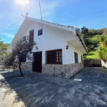 FANTASTISCHES LANDHAUS IN YUNQUERA, SIERRA DE LAS NIEVES
