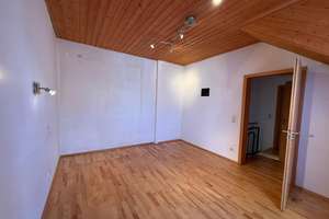 Geräumige 4,5-Zimmer-Wohnung mit Garten und Einbauküche in Gladbeck – Kirchhellener Str. 38, 45966 Gladbeck – Vorschaubild 9