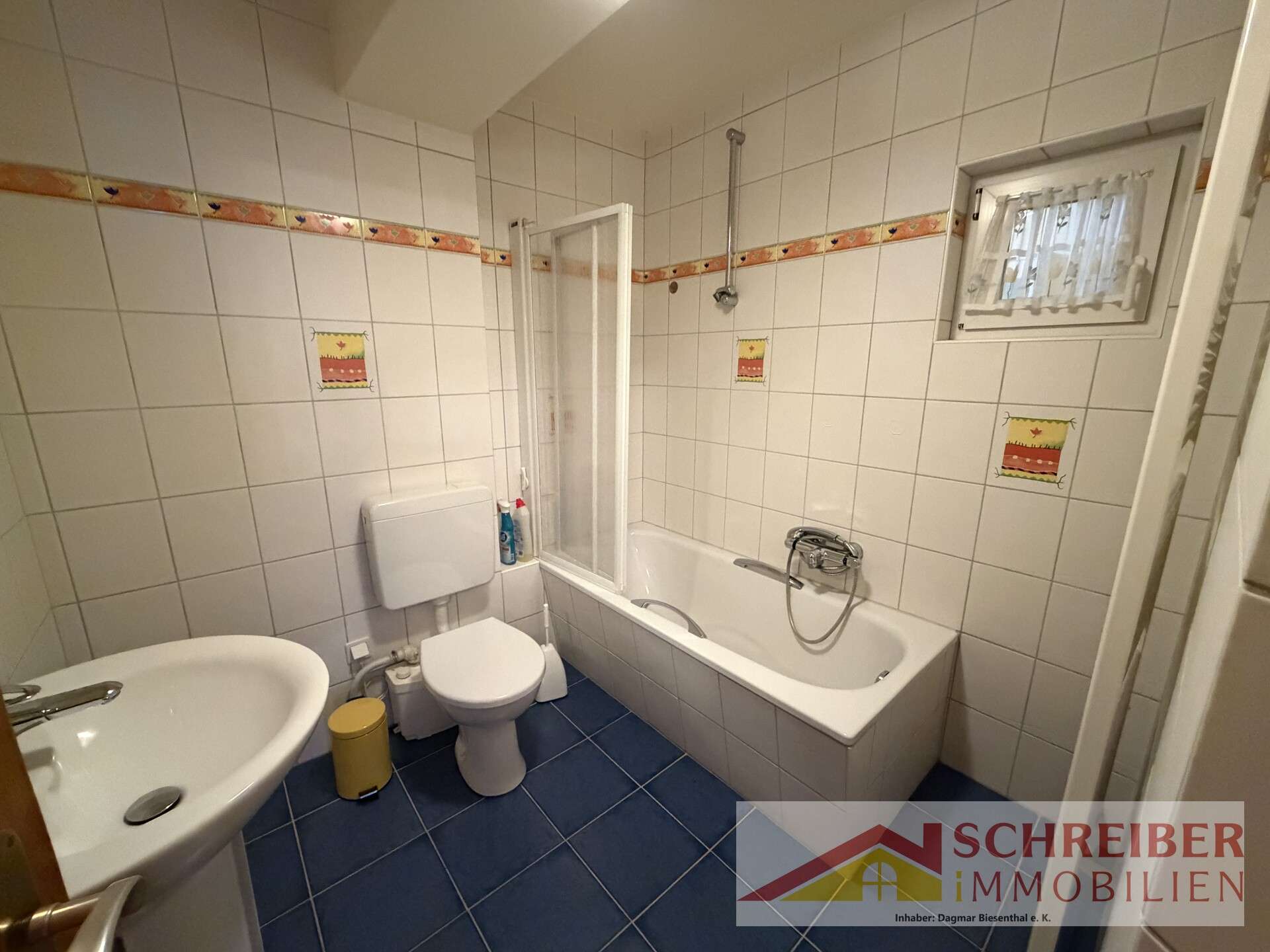 Immobilie in Biedenkopf - Großes Ein- / Zweifamilienhaus mit 3 Garagen in Biedenkopf - Wallau zu verkaufen - Bild 15