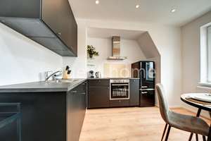 MÖBLIERT - WELCOME HOME  Charmante Maisonettewohnung – Die vollständige Adresse der Immobilie erhältst du vom Anbieter., 70193 Hölderlinplatz, Stuttgart – Vorschaubild 7