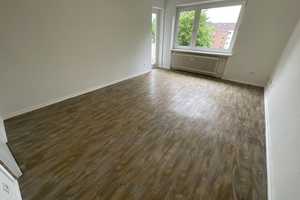 3 Zimmer-Wohnung mit Balkon und modernisiertem Wannenbad – Mozartstr. 9, 23556 Lübeck – Vorschaubild 2