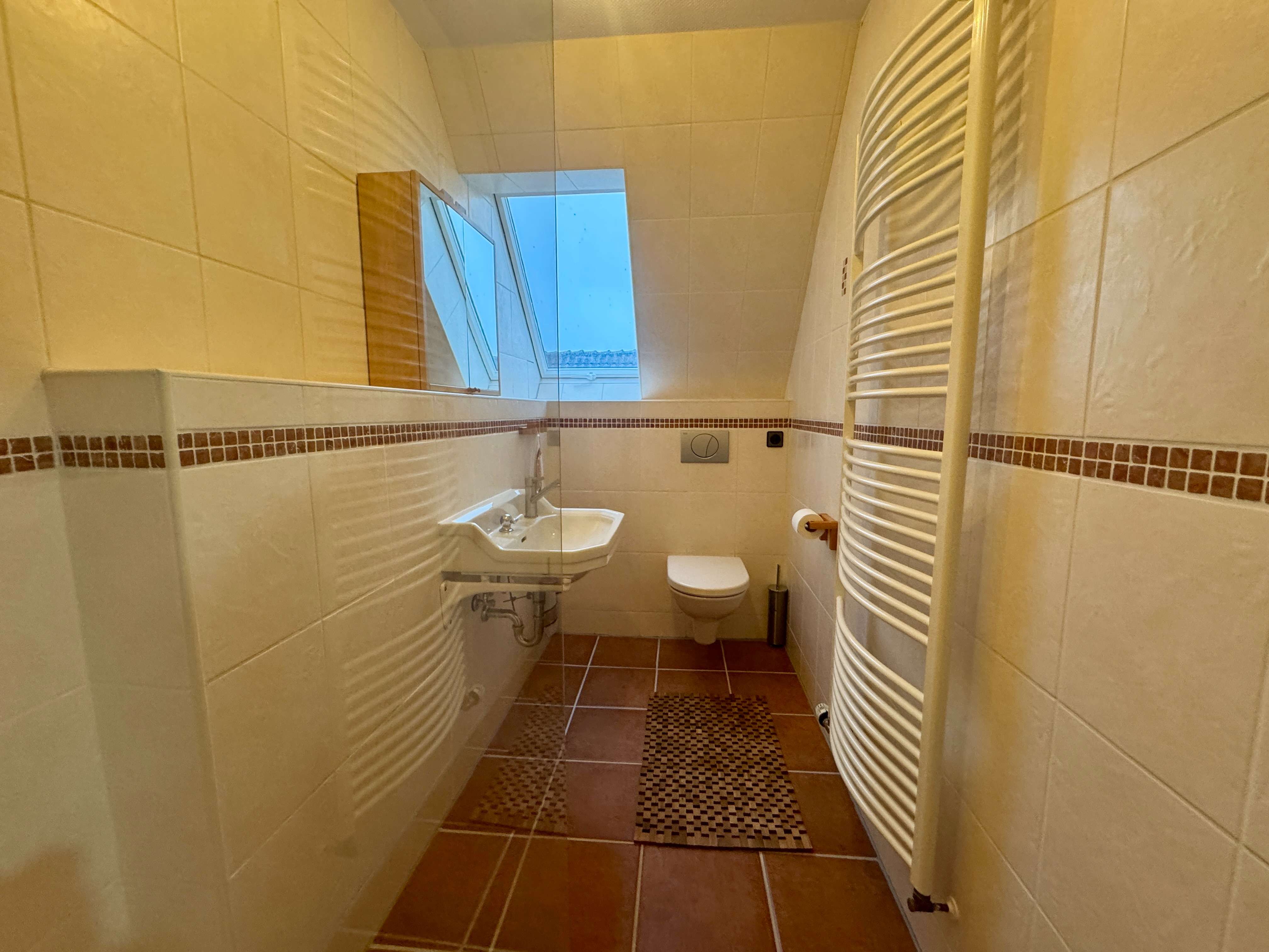 Immobilie in Wietzen - Modernisiertes Zweifamilienhaus mit Einliegerwohnung, Specksteinofen und PV Anlage in Wietzen! - Bild 13