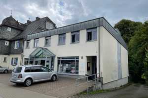 Mehrfamilienhaus mit Apotheke und Arztpraxis in Sinn – Bahnhofstraße 3, 35764 Lahn-Dill-Kreis – Vorschaubild 3