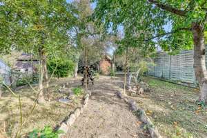DHH mit schönem Garten in ruhiger zentraler Lage in Bruchsal. Unterkellert & ausbaufähig – Die vollständige Adresse der Immobilie erhältst du vom Anbieter., 76646 Bruchsal – Vorschaubild 14