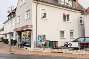 Wohn- und Geschäftshaus im Zentrum von Adelsdorf – Die vollständige Adresse der Immobilie erhältst du vom Anbieter., 91325 Adelsdorf – Vorschaubild 2