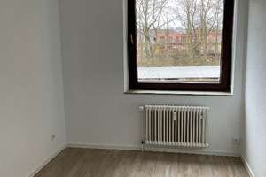 97021/112 Attraktive 3-Zi.-Wohnung über den Dächern von Bonn-Holzlar mit Weitblick! – Finkenweg 20, 53229 Holzlar, Bonn – Vorschaubild 3