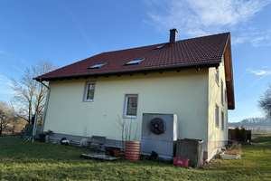 Mehrfamilienhaus mit viel Platz – ideal für Familien oder Generationenwohnen – Zur Stedtenmühle 1, 36452 Kaltenwestheim – Vorschaubild 2